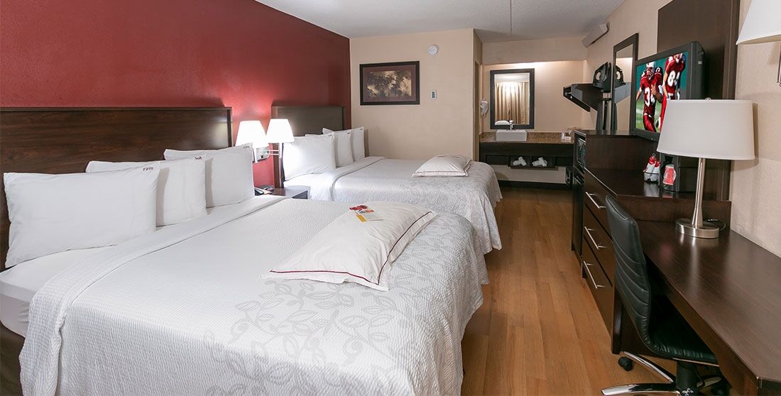 Red Roof Inn Plus+ Pittsburgh South - Airport Imperial Exterior photo